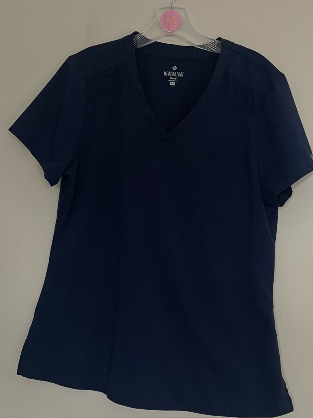 Med Couture Women's Navy V-Neck Short Sleeve Scrub Top Size M ~ Touch